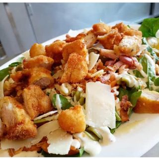 Ensalada De Pollo Crujiente