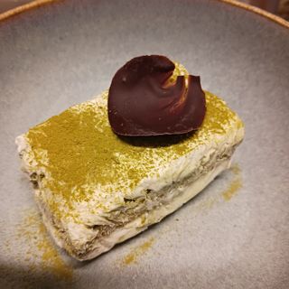 Tiramisu de té verde casero (1ud.)