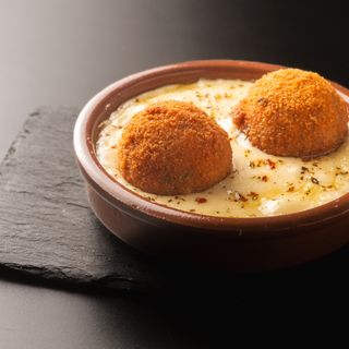 Provoleta Con Bombas De Bacon Y Cheddar