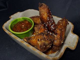 Курячі крильця у соусі ВBQ (250г)