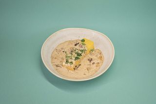 Tocanita de ciuperci si mamaliga