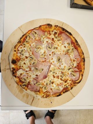Pizza Prosciutto & Funghi Ø 32cm