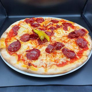 Pizza Diavolo + Sok