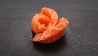 45. Sashimi sake - 3 pezzi