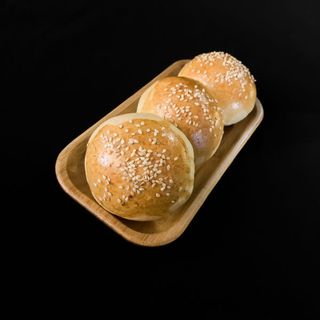 Булочка з кунжутом (1шт)