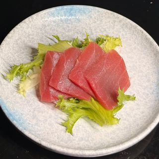 G105 Sashimi maguro 4 pezzi