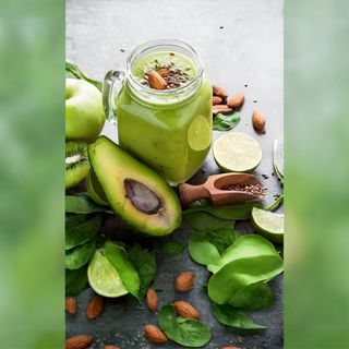 Jus D'avocat Fruits Secs ( عصير الأفوكا بالفواكه الجافة )