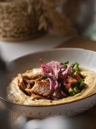 Hummus cu carne de pui