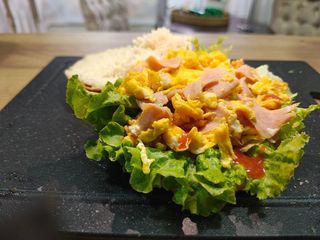 Omlet u lepinji sa šunkom