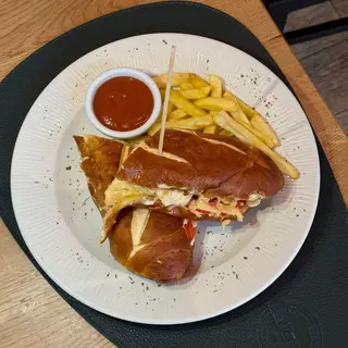 Combo Bavarski sendvič + piće