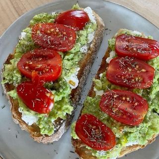 ავოკადოს ტოსტი