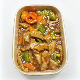 82. Manzo con peperoni