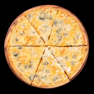 Pizza 4 Cheese średnia