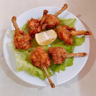 47. Bola De Pollo Frito