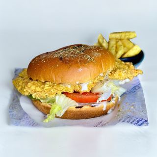 БУРГЕР С ХРУПКАВО ПИЛЕ 380гр