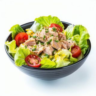 Ensalada De Lechuga Con Tomate Y Atún