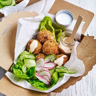 Vege menu falafel box