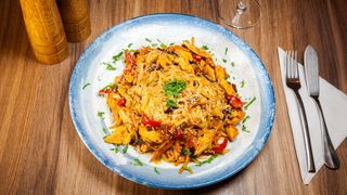 Pui chinezesc cu tăiței de orez