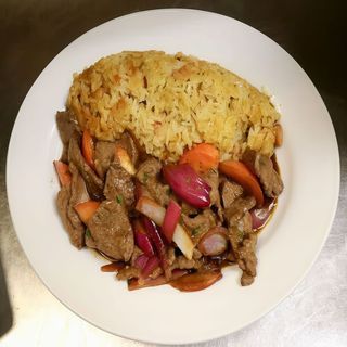 Tacu Tacu Con Lomo Al Jugo