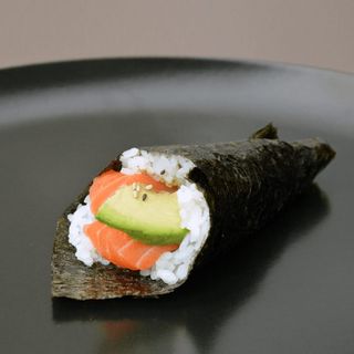 Temaki salmone e avocado 