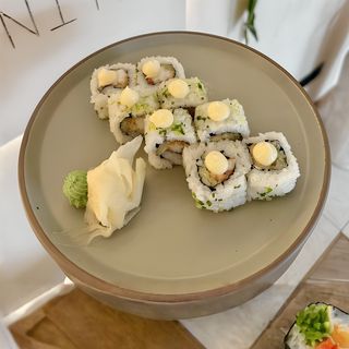 Nara Singature Rolls 8 pieces