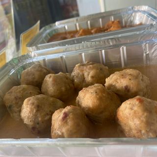 Albóndigas en salsa 