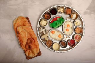 Petit Dejeuner  otantik