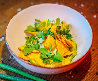 Nachosy z guacamole (150g)