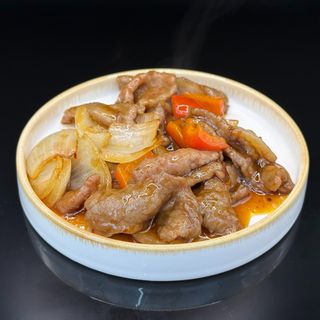 80. Manzo in salsa piccante