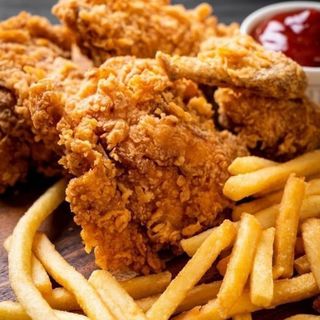  Crispy Chicken 4 - Morceaux de Poulet pané + Frites