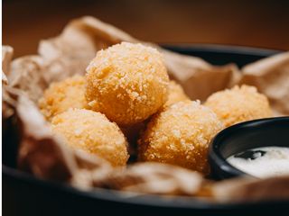 Сирні кульки з беконом (180g)