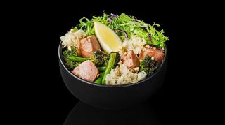 Боул з тунцем в соусі Пад Тай