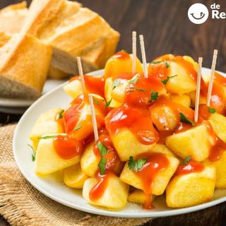 Ración se patatas bravas 