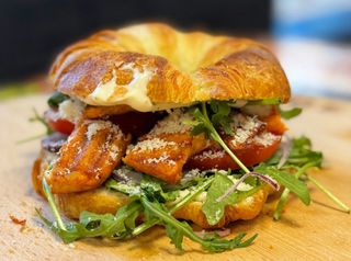 Croissant z kurczakiem