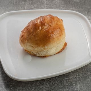 Пирожок с картошкой запеченный 