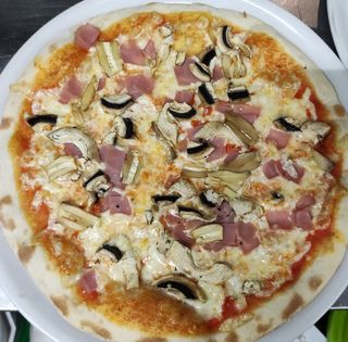 Pizza Capricciosa (28 Cm.)