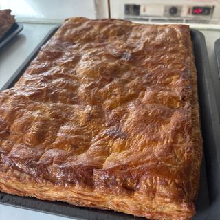 Porción  cecina, queso de Cabra y dátiles 