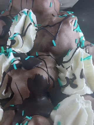 PROFITTEROL AL CIOCCOLATO X 8/10 PERSONE 