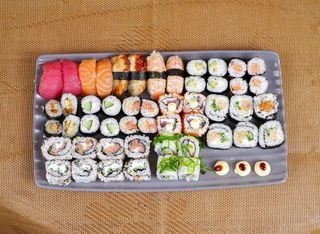 Микс Комбо (50бр) + чаша Розе