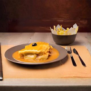 Francesinha Porco com queijo da serra