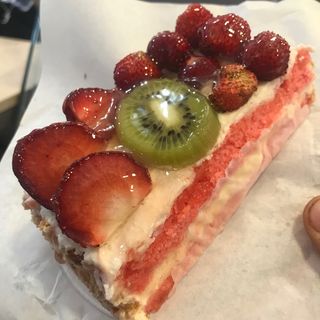 Trancio di torta con panna