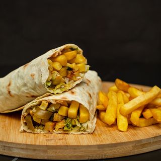 შაურმა ბოსტნეულით და ფრით