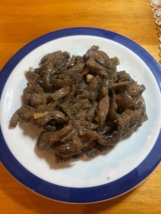 Fegato di vitello fritto con cipolla