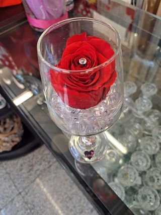 Calice rosa stabilizzata  