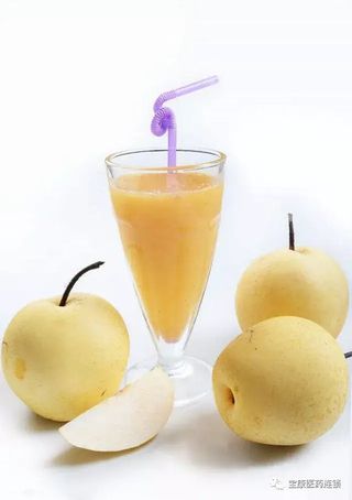 Zumo De Pera Y Piña