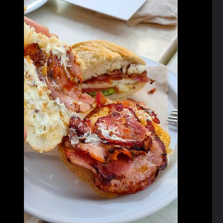 Bocadillo de cochinillo 