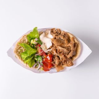Kebab w bułce tureckiej