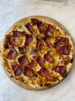 Pizza Palestrina (Mediana)
