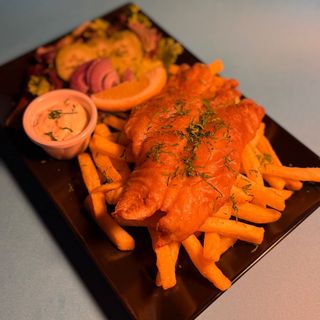 FISH AND CHIPS 