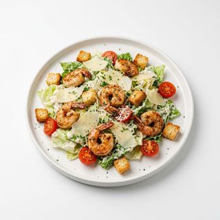 Салата Цезар с морски дарове 400г